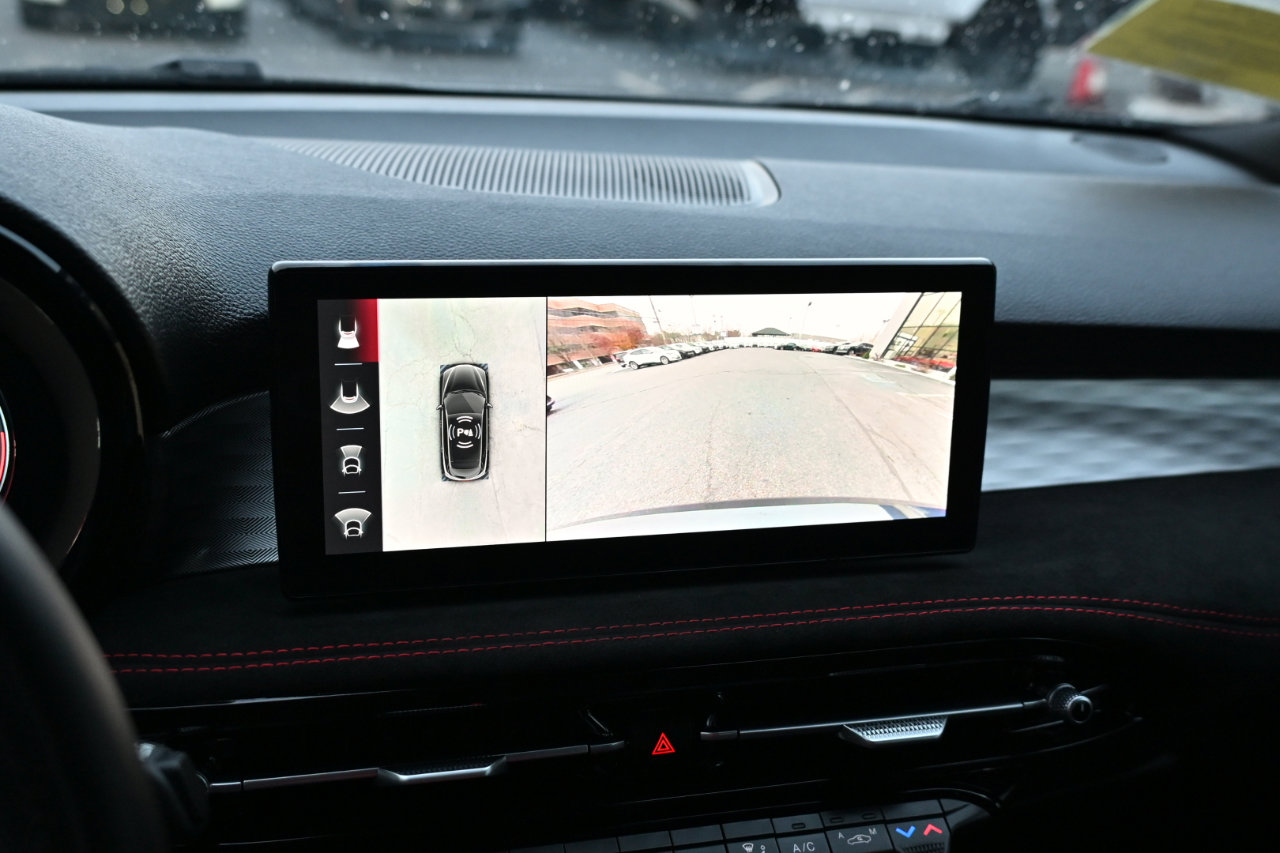 Used 2024 Alfa Romeo Tonale Veloce w/ Active Assist Package image 18