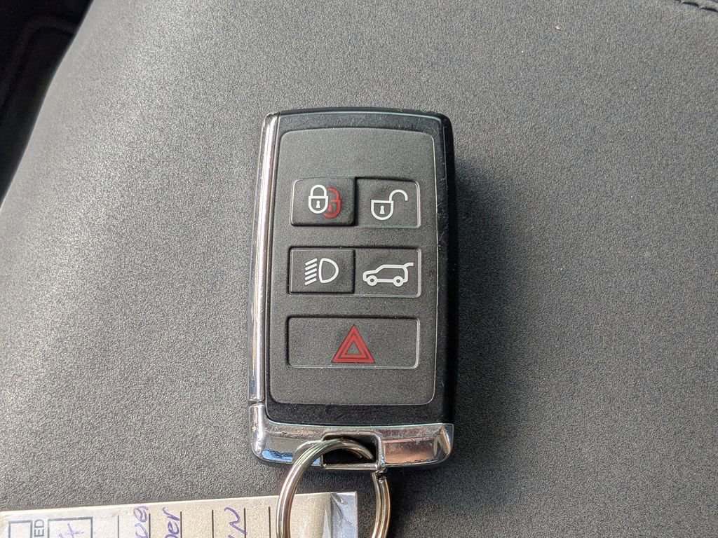 Used 2021 Land Rover Defender 110 S image 31