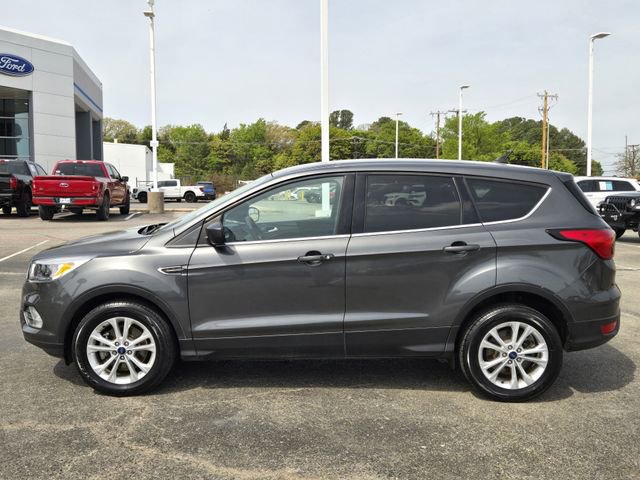 Used 2019 Ford Escape SE image 4