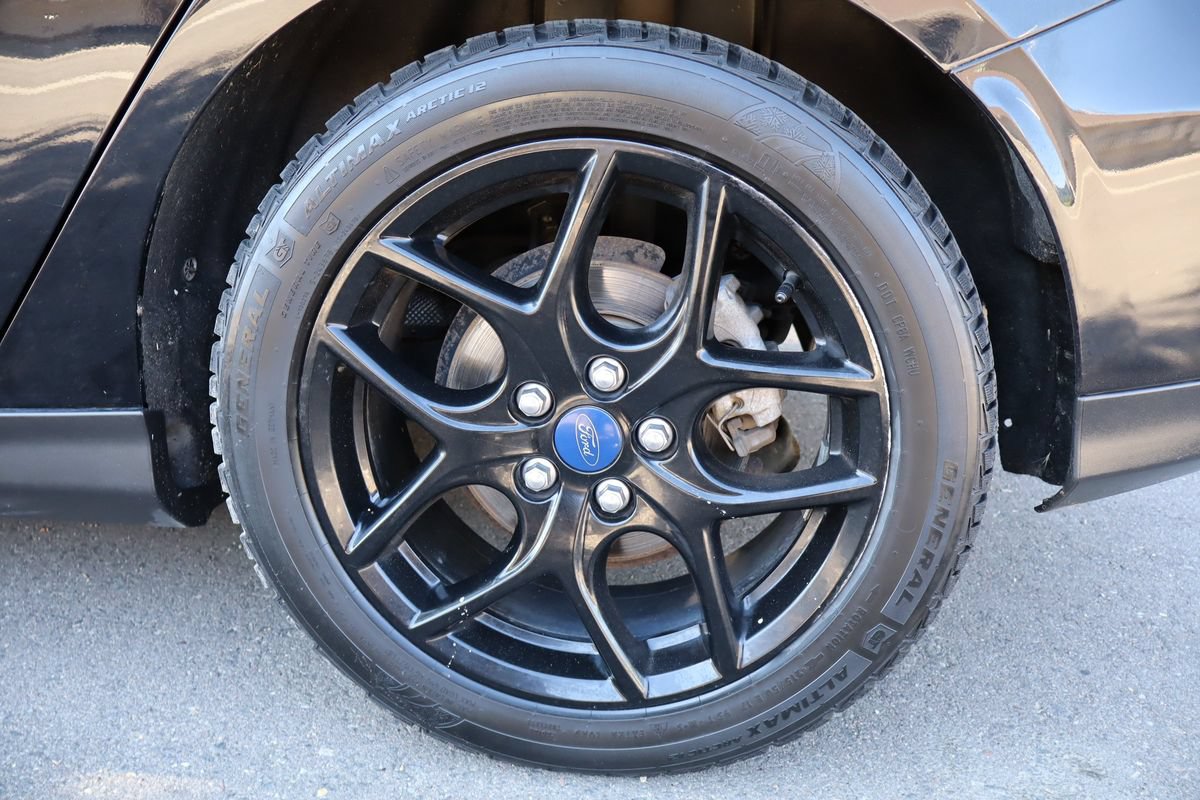 Used 2016 Ford Focus SE w/ Equipment Group 201A FWD image 43