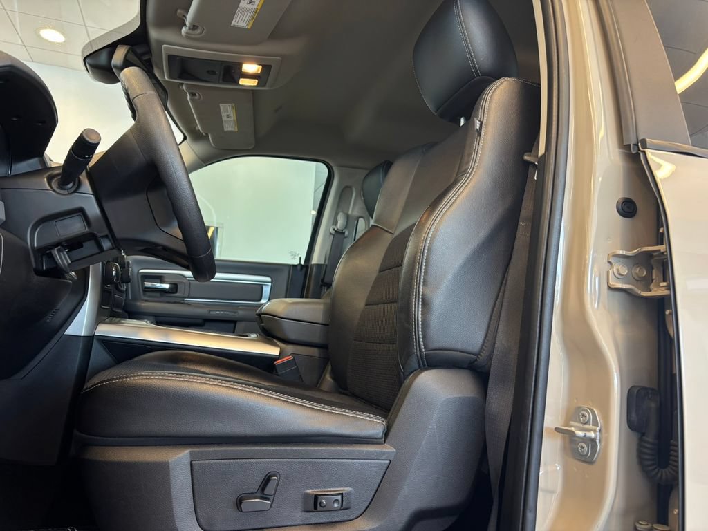 Used 2019 RAM 1500 Warlock w/ Electronics Group RWD image 13
