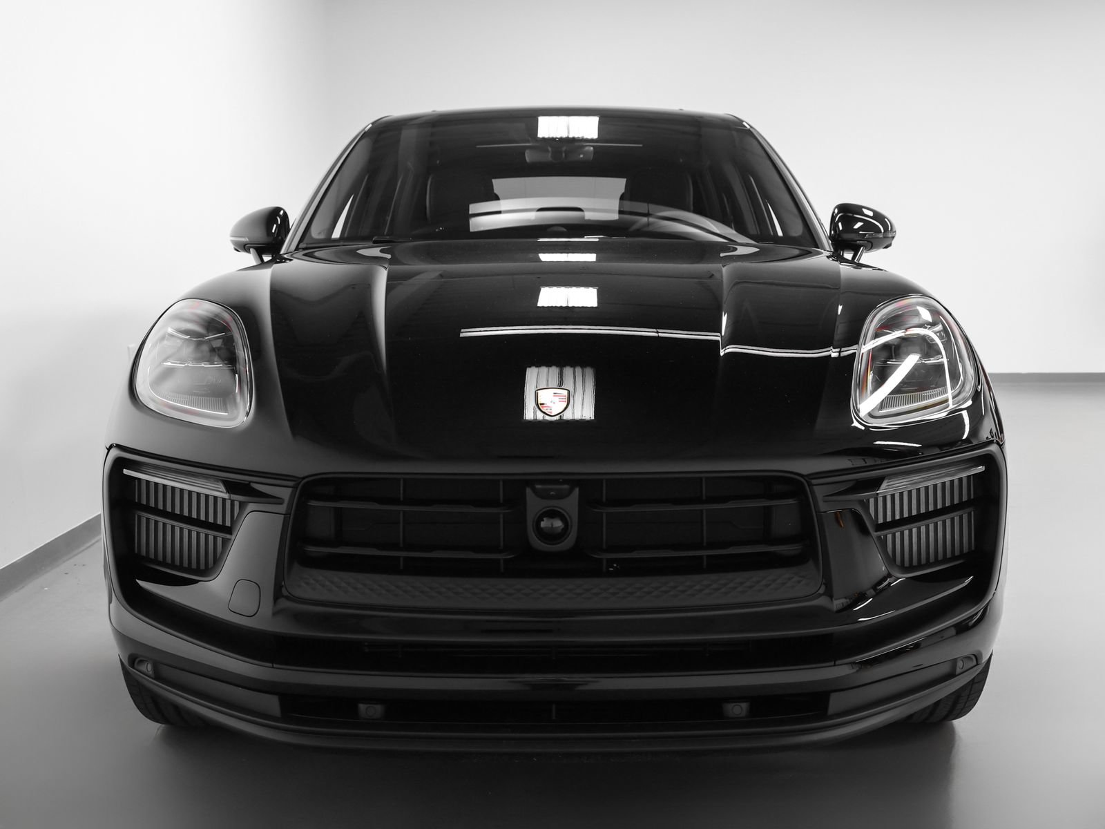 New 2026 Porsche Macan S AWD/4WD image 8