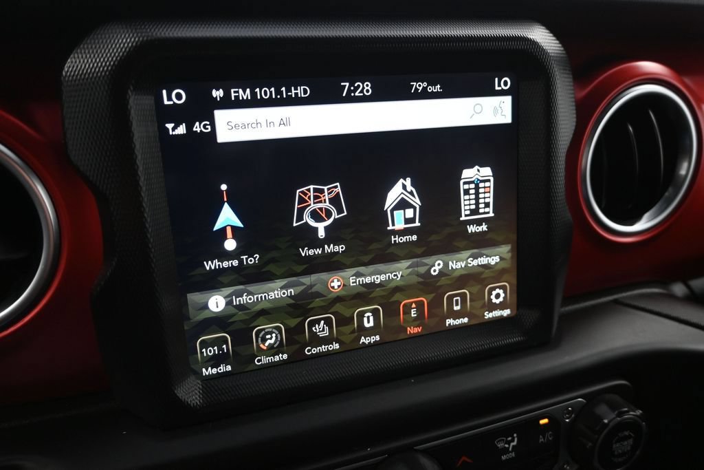 Used 2022 Jeep Gladiator Rubicon w/ LED Lighting Group AWD/4WD image 17