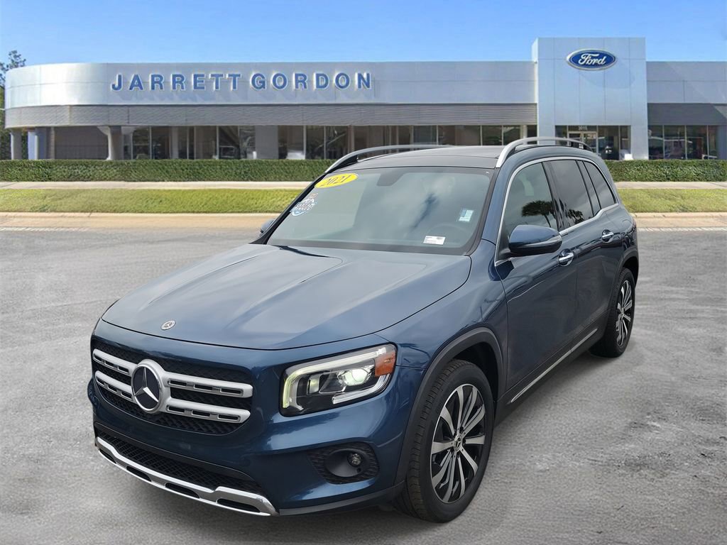 Used 2021 Mercedes-Benz GLB 250 w/ Premium Package image 2