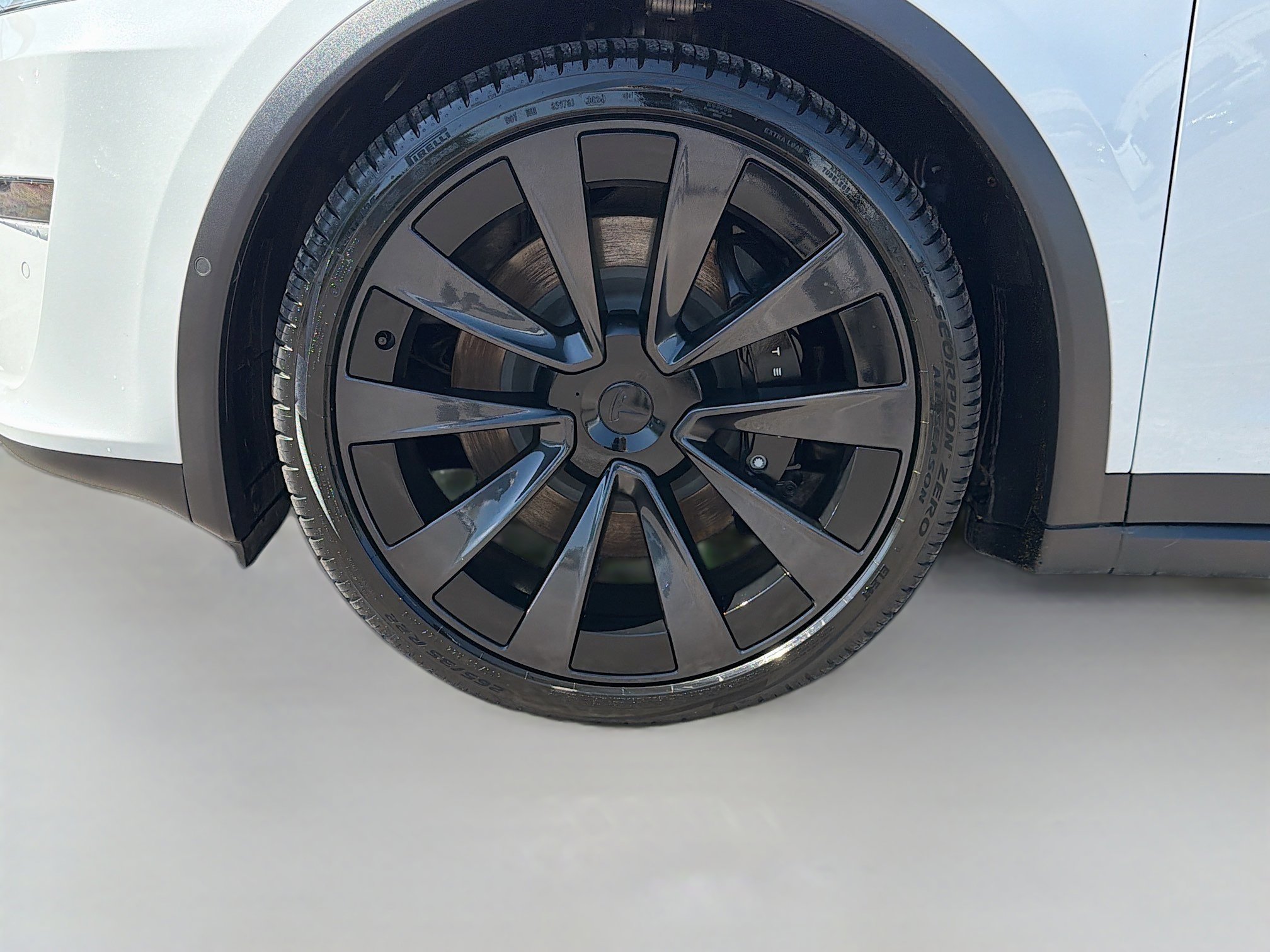 Used 2022 Tesla Model X image 39