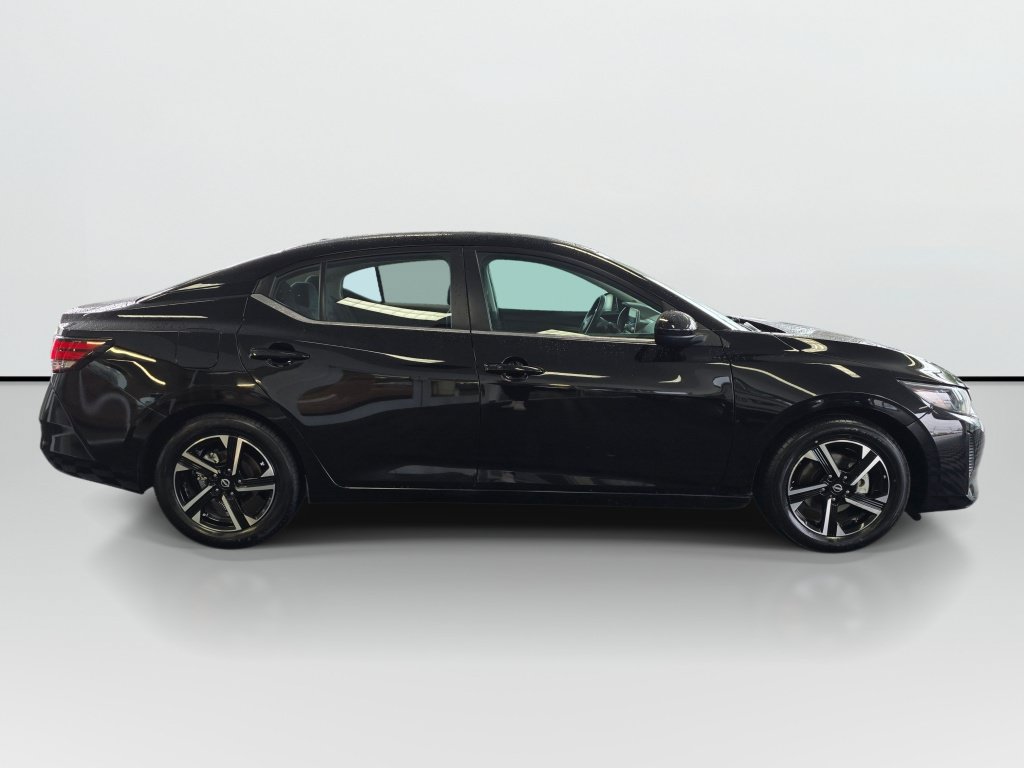 Used 2024 Nissan Sentra SV FWD image 2