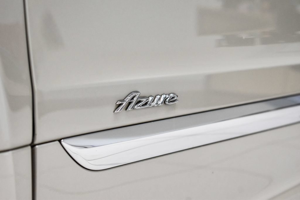 Used 2023 Bentley Bentayga AWD/4WD image 14