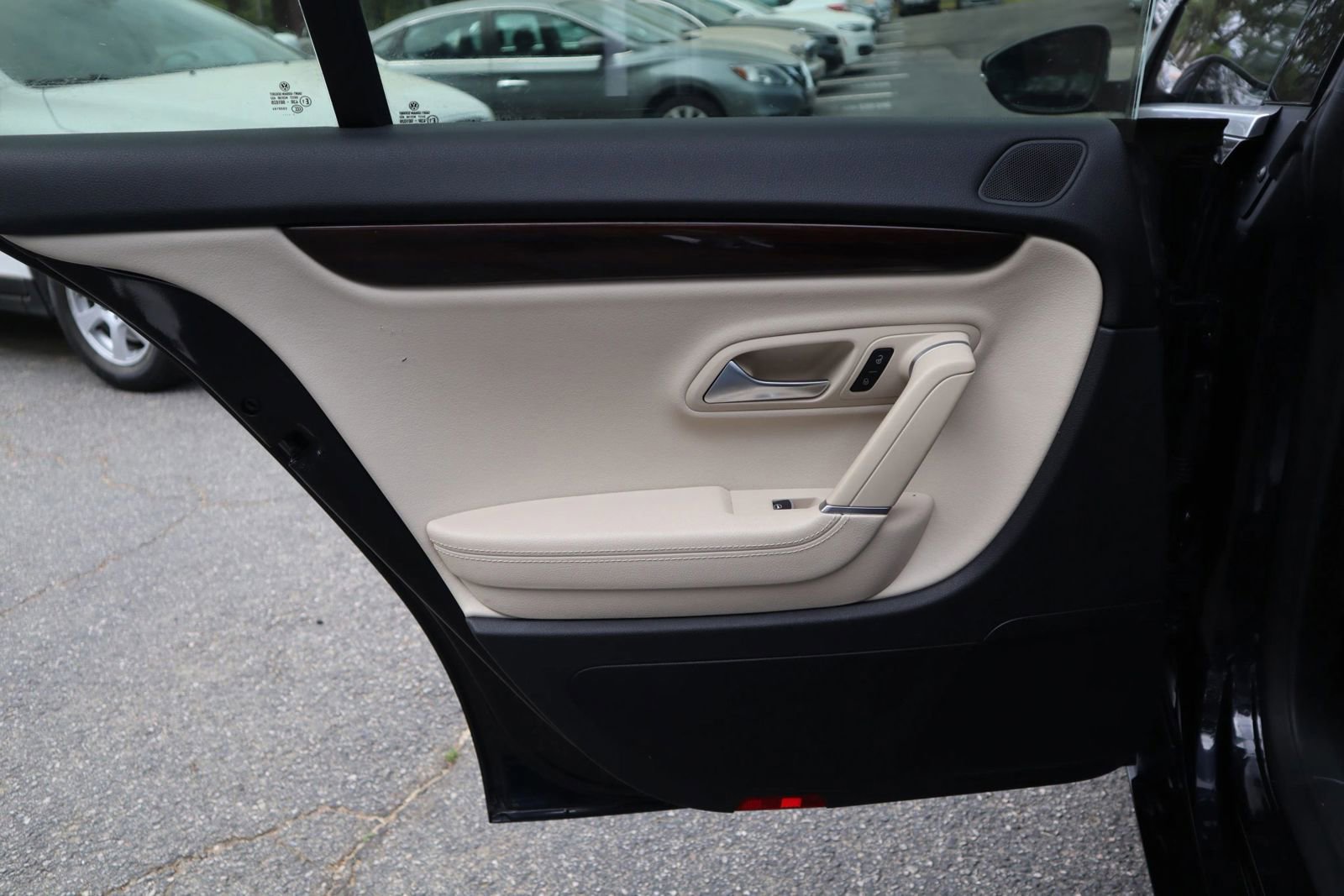 Used 2012 Volkswagen CC Lux Plus image 11