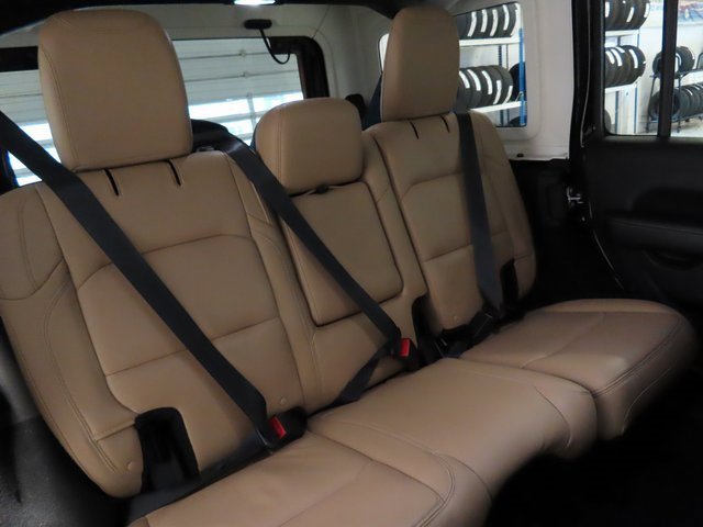 Used 2018 Jeep Wrangler Unlimited Rubicon image 27