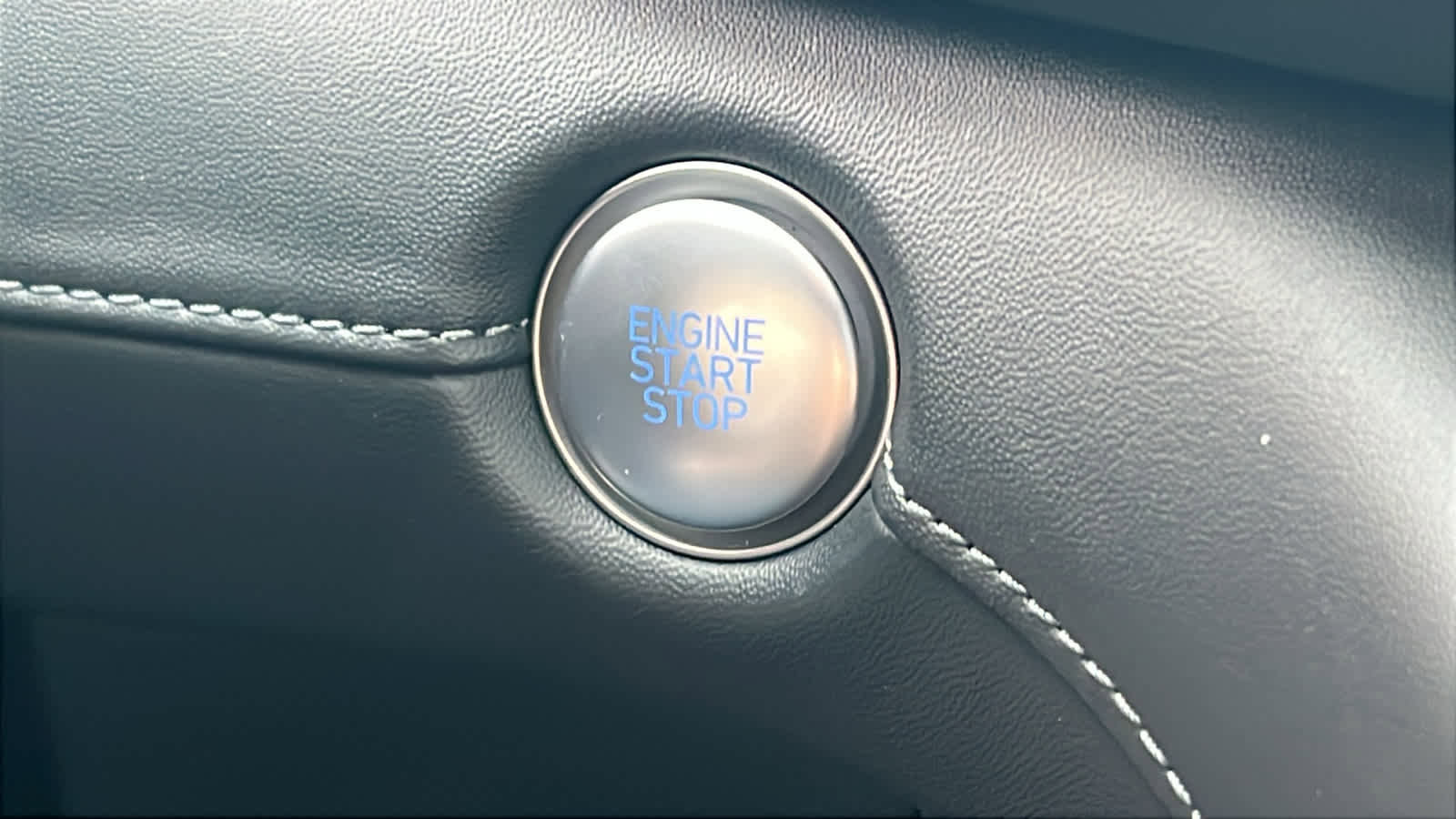 Used 2023 Hyundai Santa Fe Limited w/ Cargo Package image 17