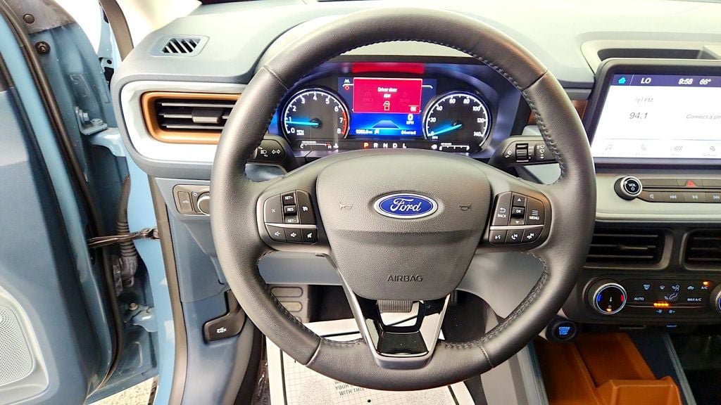Used 2022 Ford Maverick Lariat FWD image 14