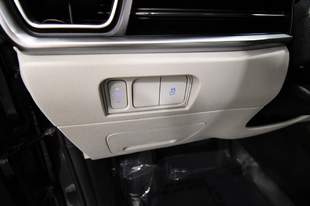 Certified 2024 Kia Sorento S w/ Panoramic Sunroof Package AWD/4WD image 20