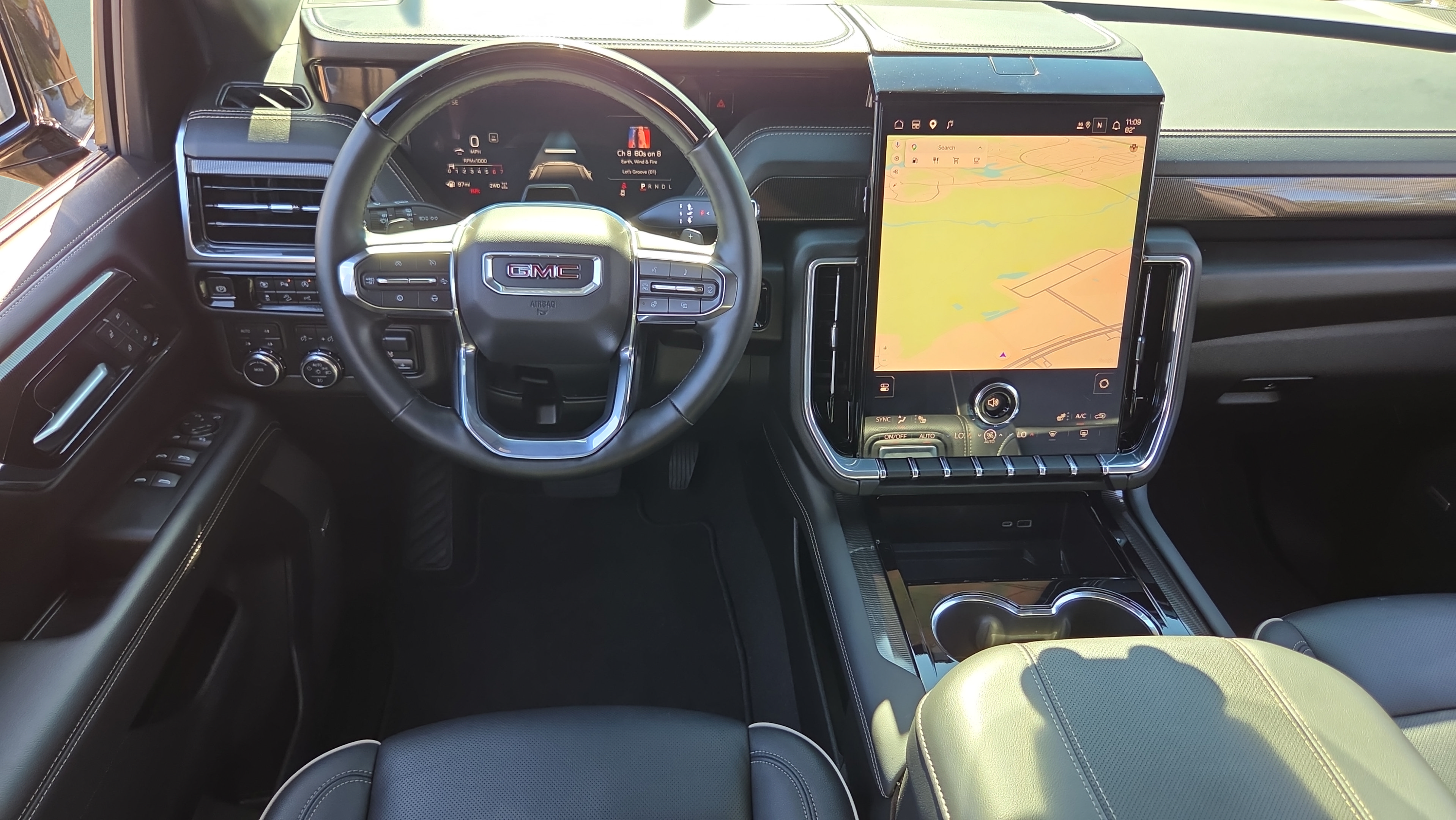 Certified 2025 GMC Yukon Elevation AWD/4WD image 11
