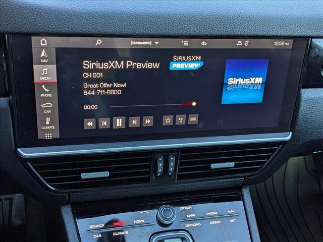 Used 2021 Porsche Cayenne Coupe image 20