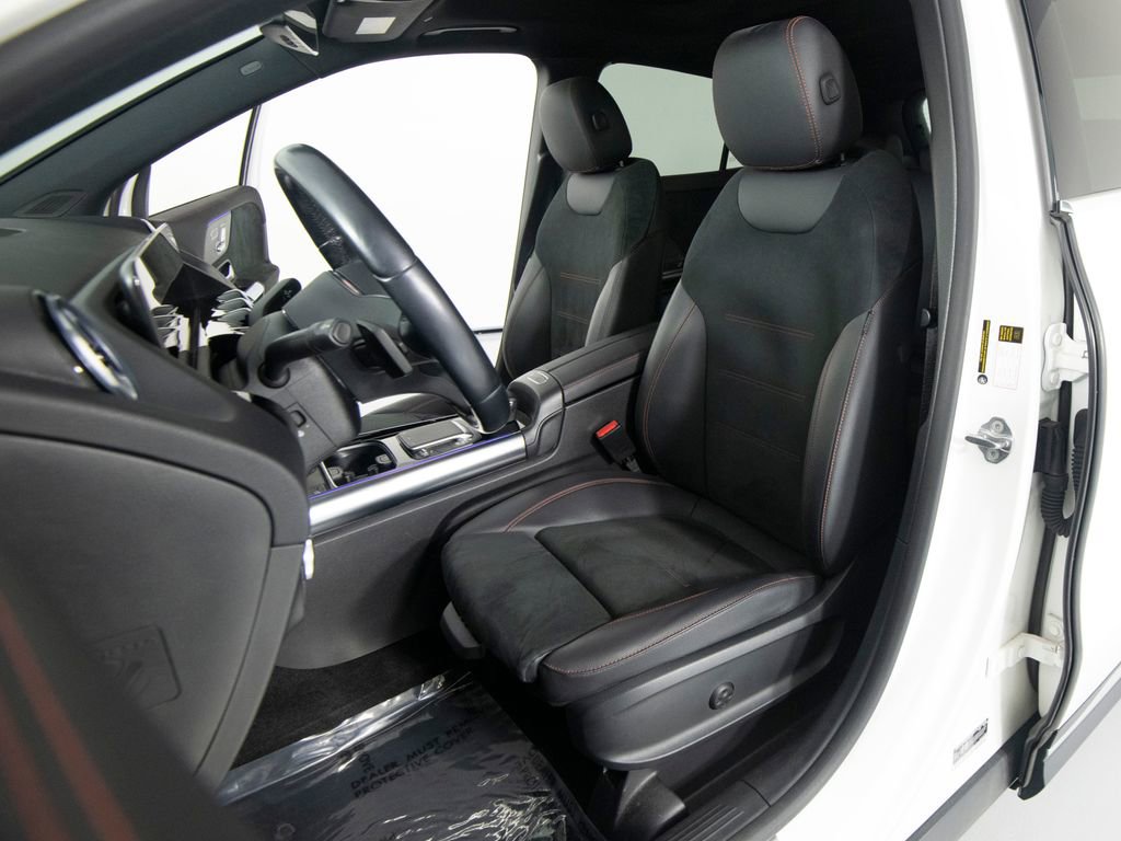 Used 2023 Mercedes-Benz GLA 250 4MATIC image 5
