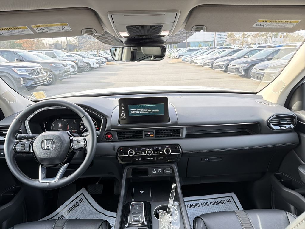 Used 2025 Honda Pilot EX-L image 23