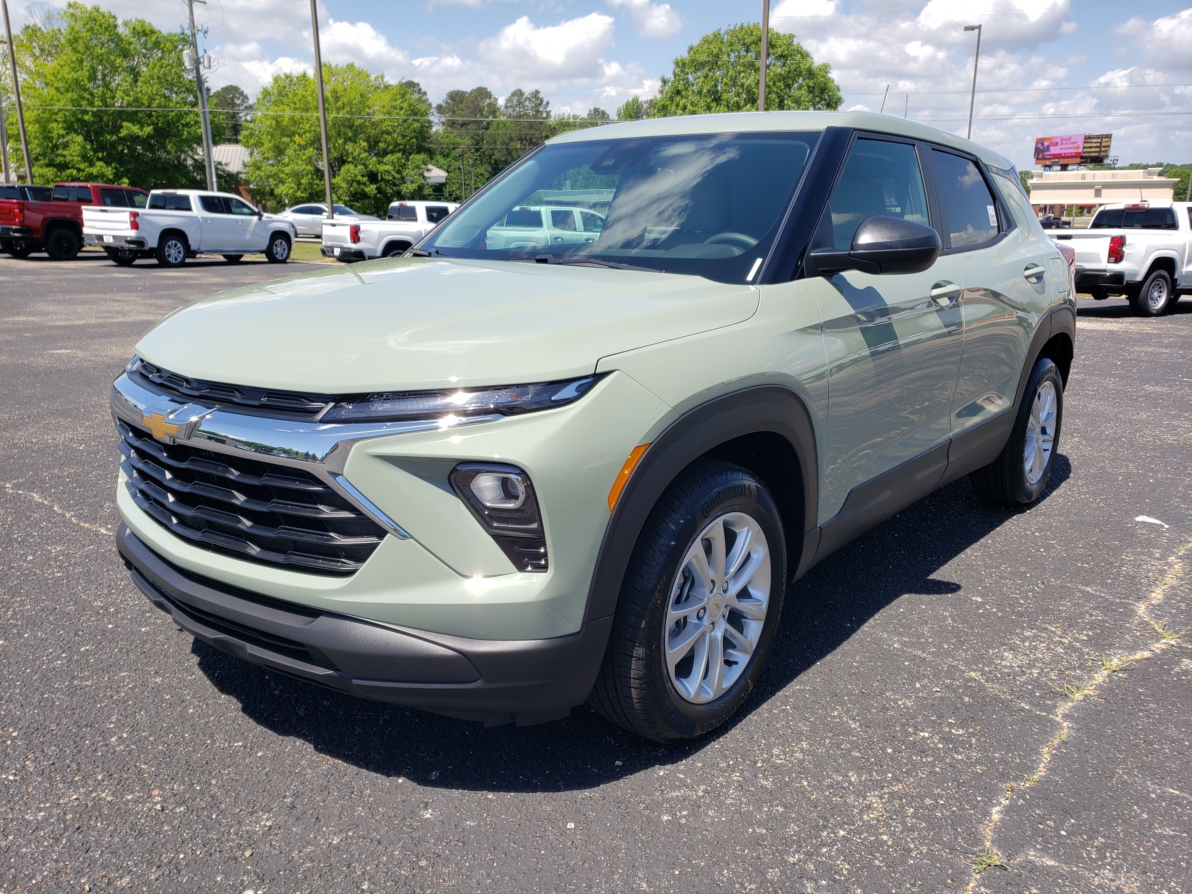 New 2026 Chevrolet TrailBlazer LS FWD image 2