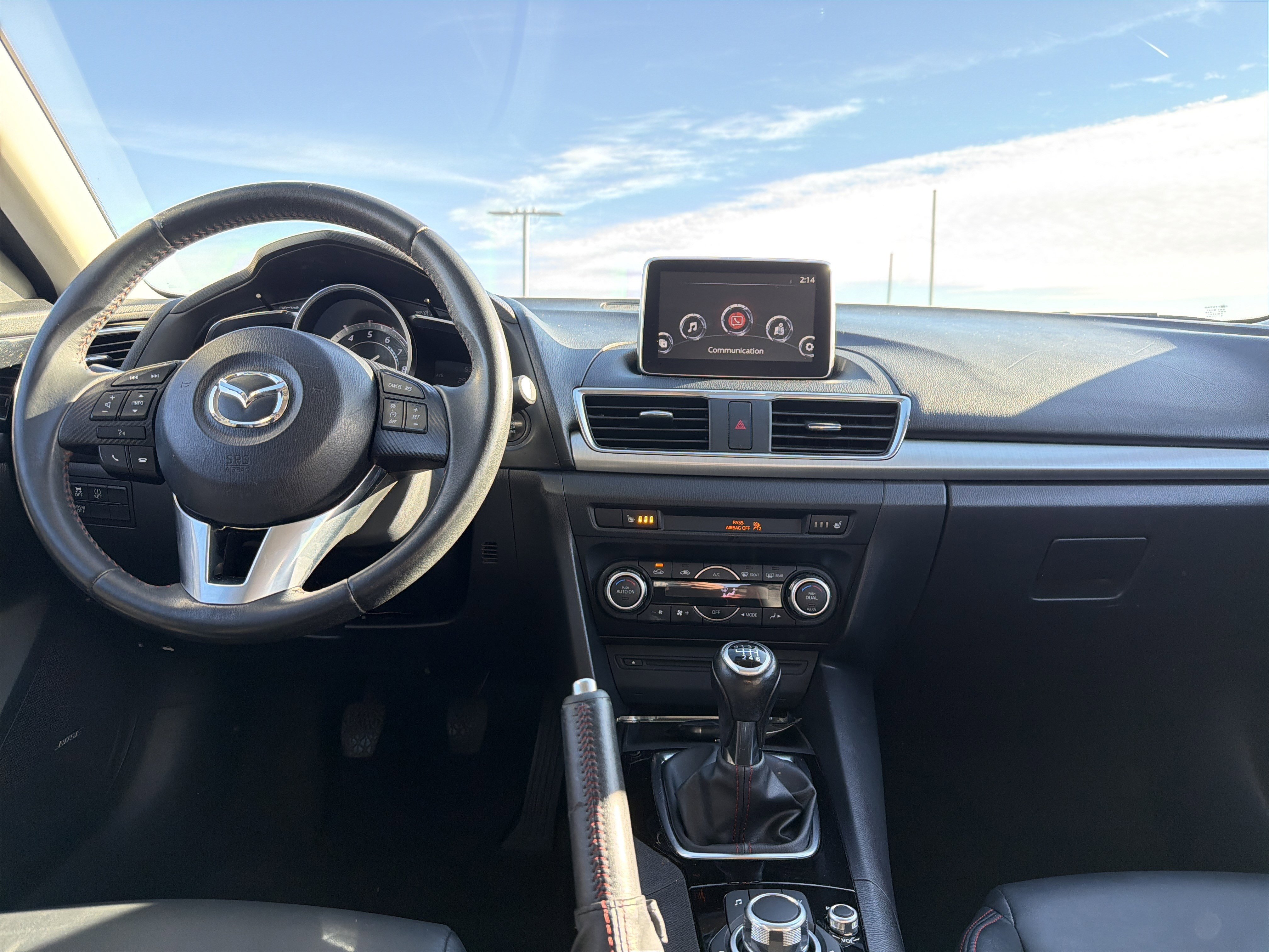 Used 2015 MAZDA MAZDA3 s Touring image 29