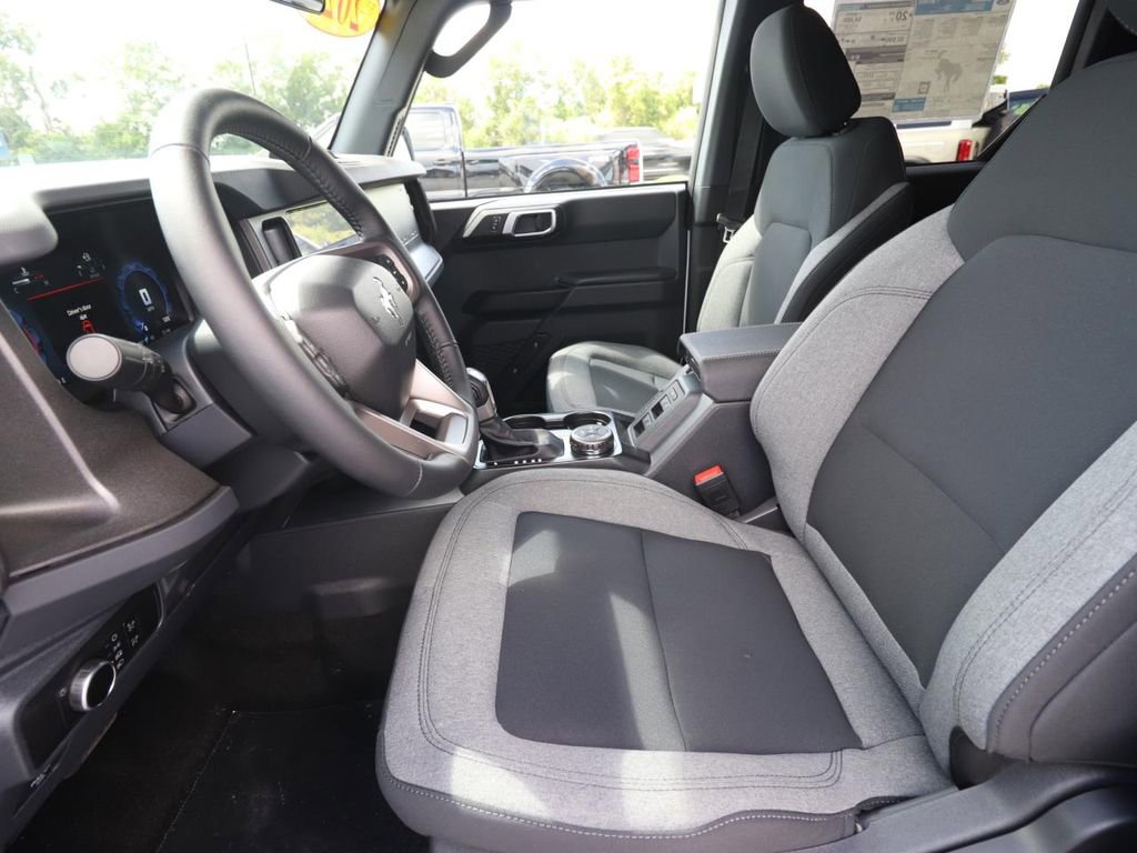 New 2026 Ford Bronco Big Bend image 2