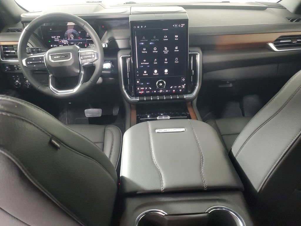 Used 2025 GMC Yukon Denali image 15