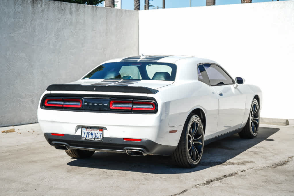 Used 2016 Dodge Challenger R/T Plus RWD image 4