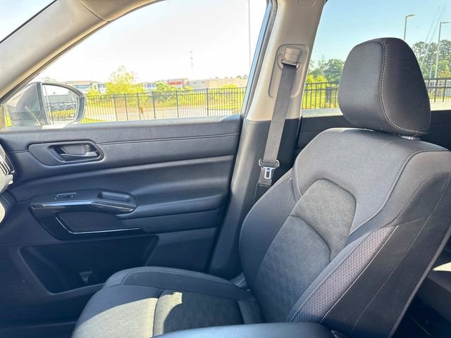 Used 2024 Nissan Pathfinder SV FWD image 22