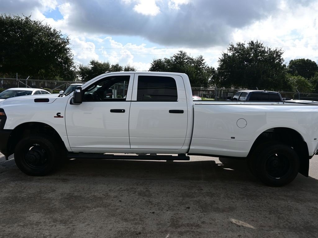 New 2026 RAM 3500 Tradesman image 16