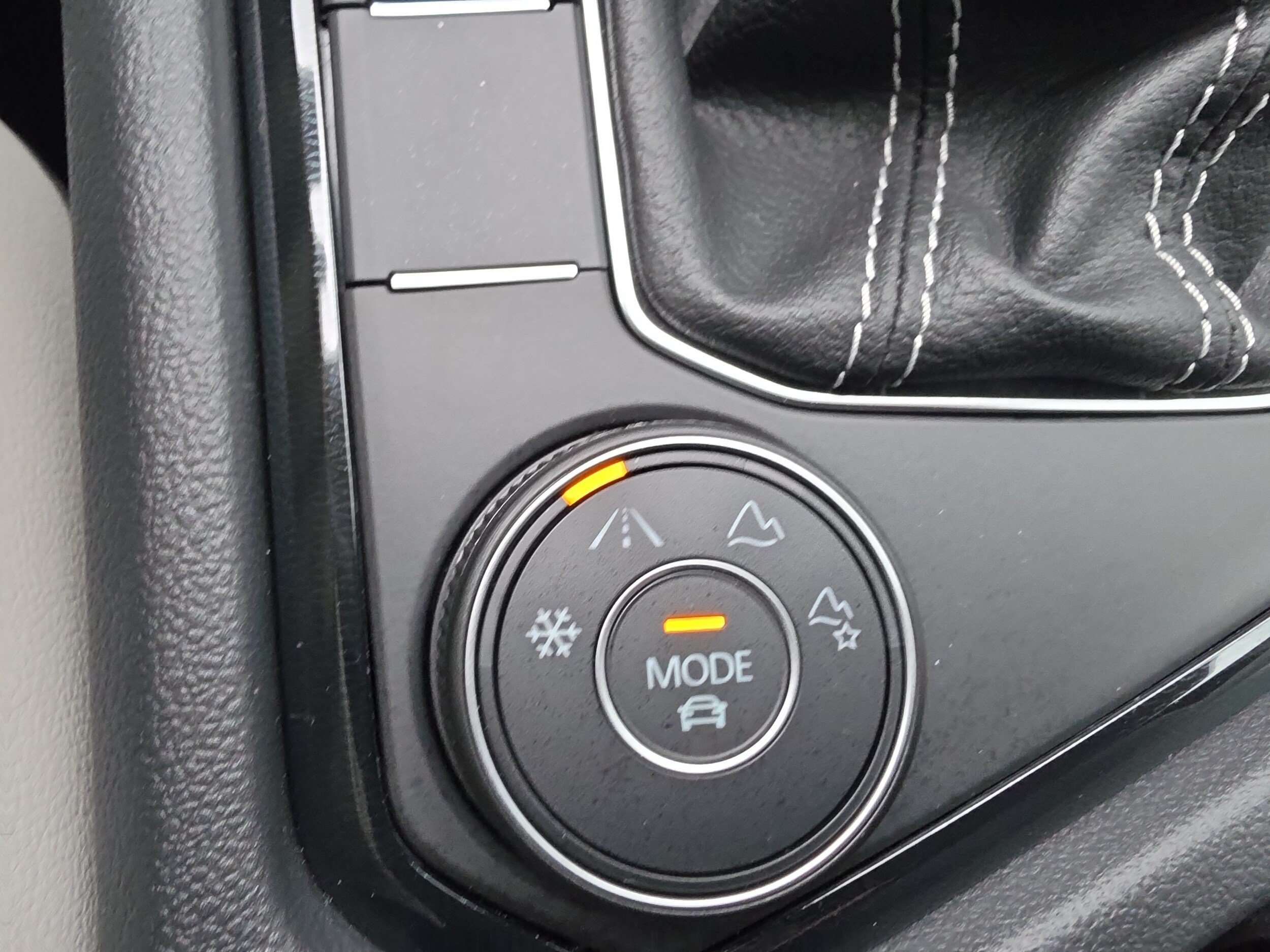 New 2026 Volkswagen Taos SE AWD/4WD image 20