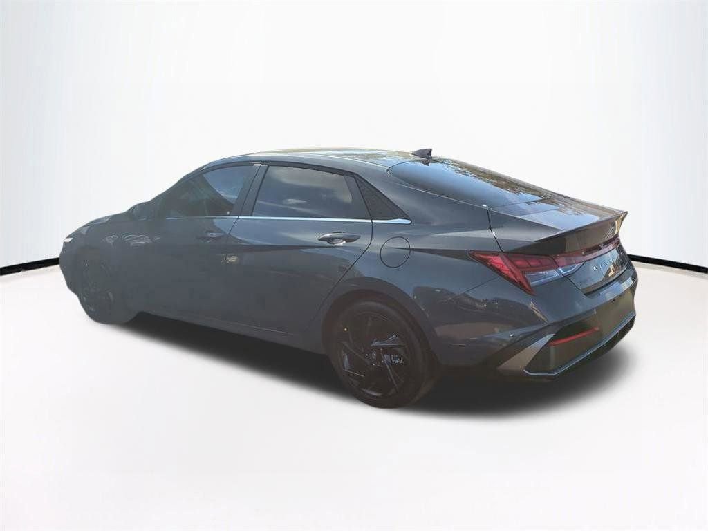 New 2026 Hyundai Elantra SEL Sport image 7
