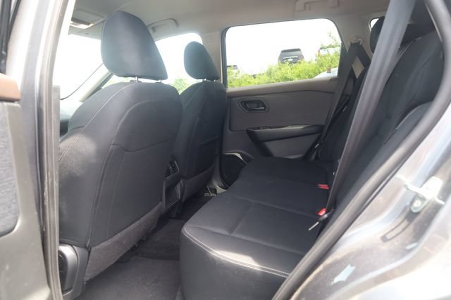 Used 2023 Nissan Rogue S FWD image 27