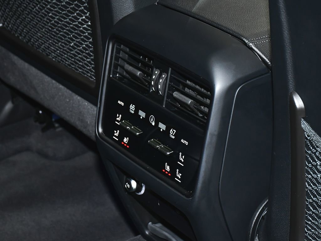 Used 2024 Porsche Cayenne Coupe AWD/4WD image 50