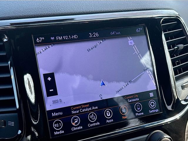 Used 2021 Jeep Grand Cherokee Laredo X image 28