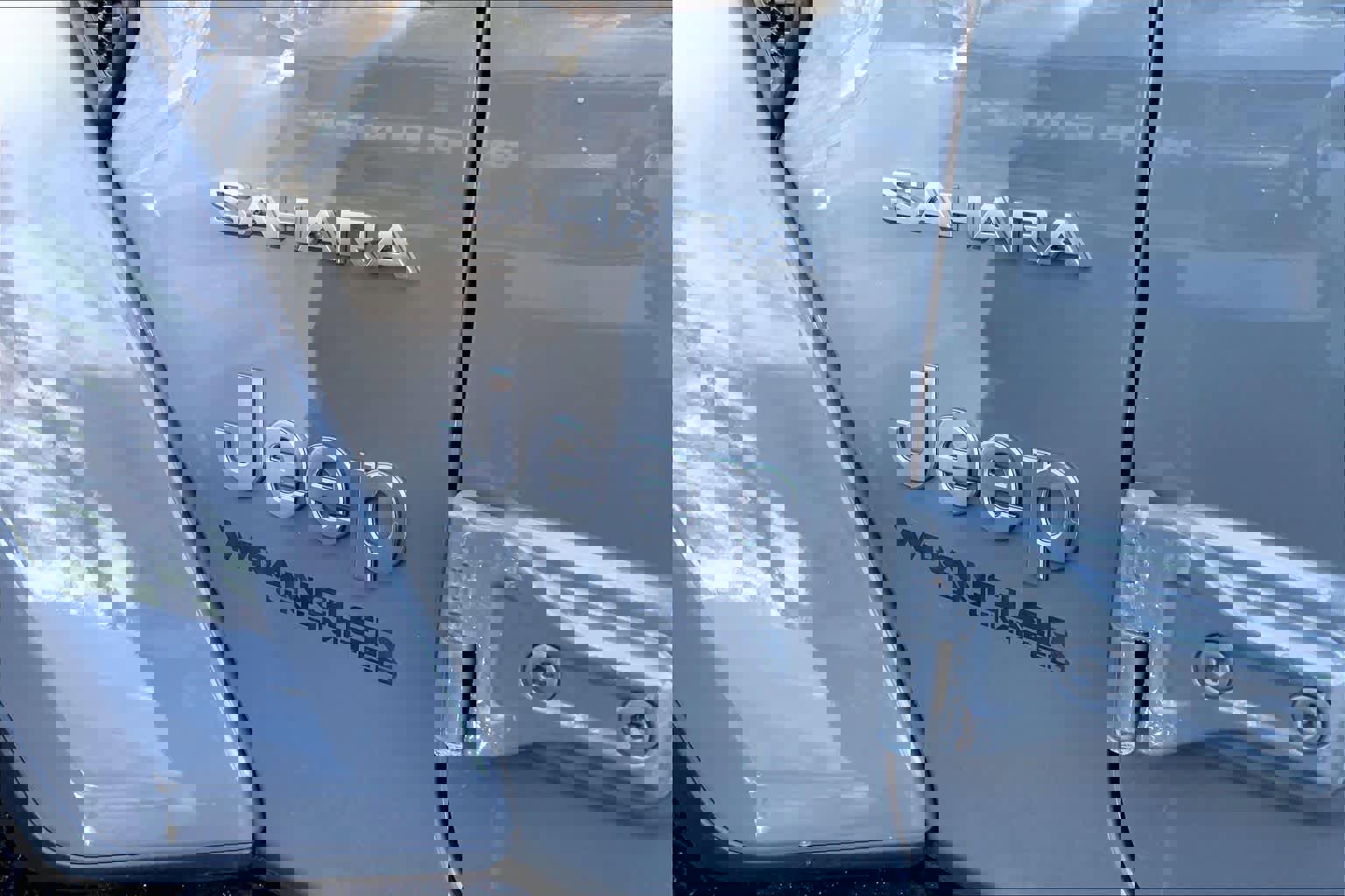 Used 2018 Jeep Wrangler Unlimited Sahara w/ Dual Top Group image 28