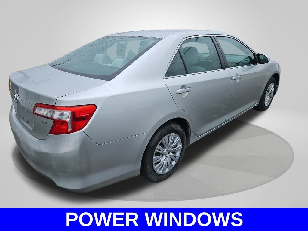 Used 2012 Toyota Camry LE FWD image 5