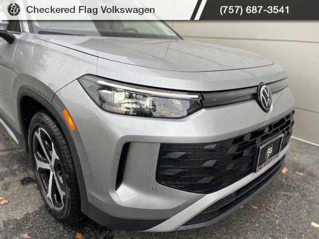New 2026 Volkswagen Tiguan SE image 2