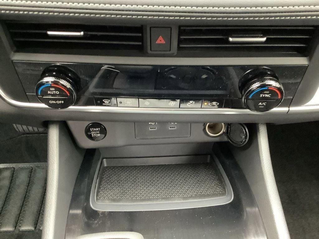 Used 2026 Nissan Rogue SV image 22
