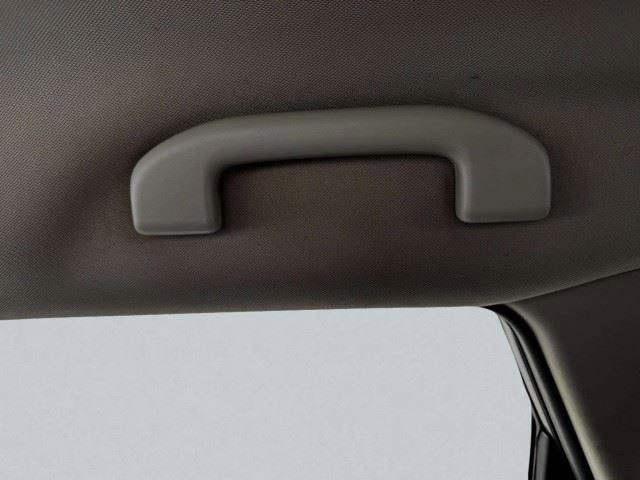 Used 2015 Nissan Rogue SV FWD image 38