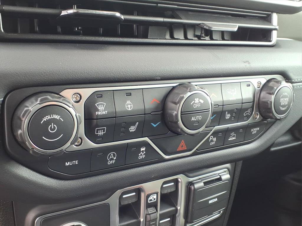 New 2026 Jeep Gladiator Mojave AWD/4WD image 5