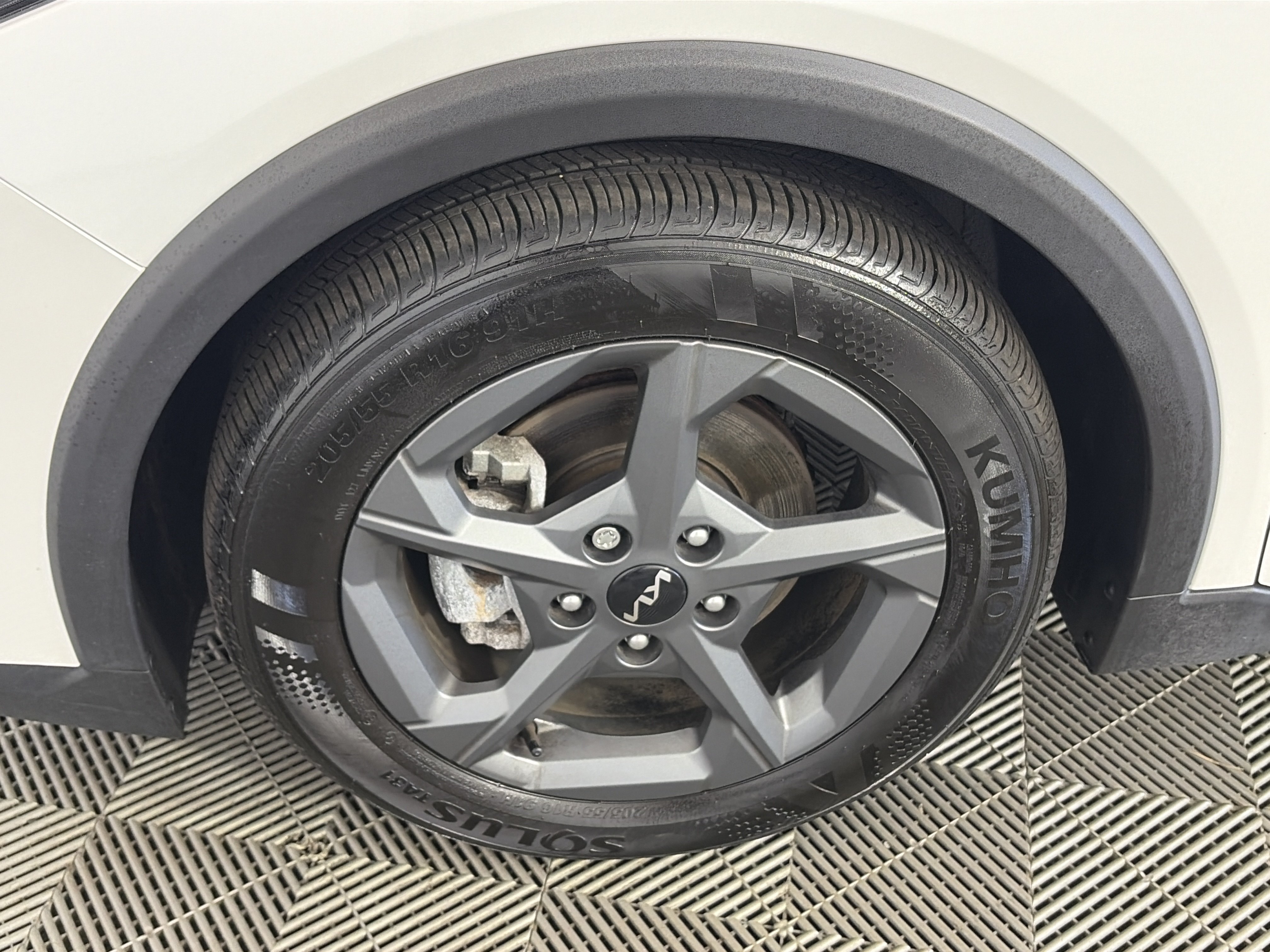 Used 2025 Kia K4 FWD image 13