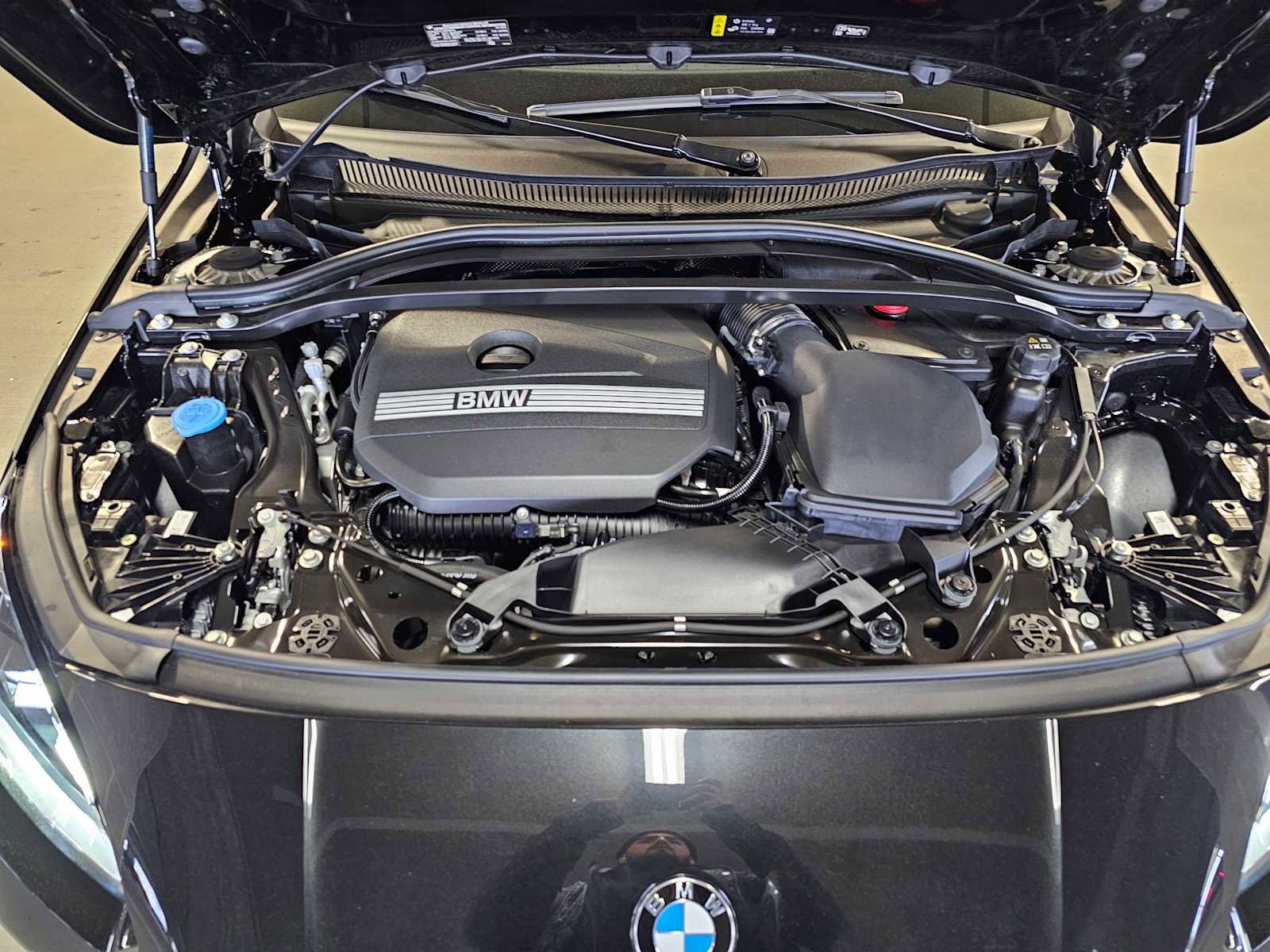 Used 2025 BMW 228i xDrive w/ Premium Package image 9