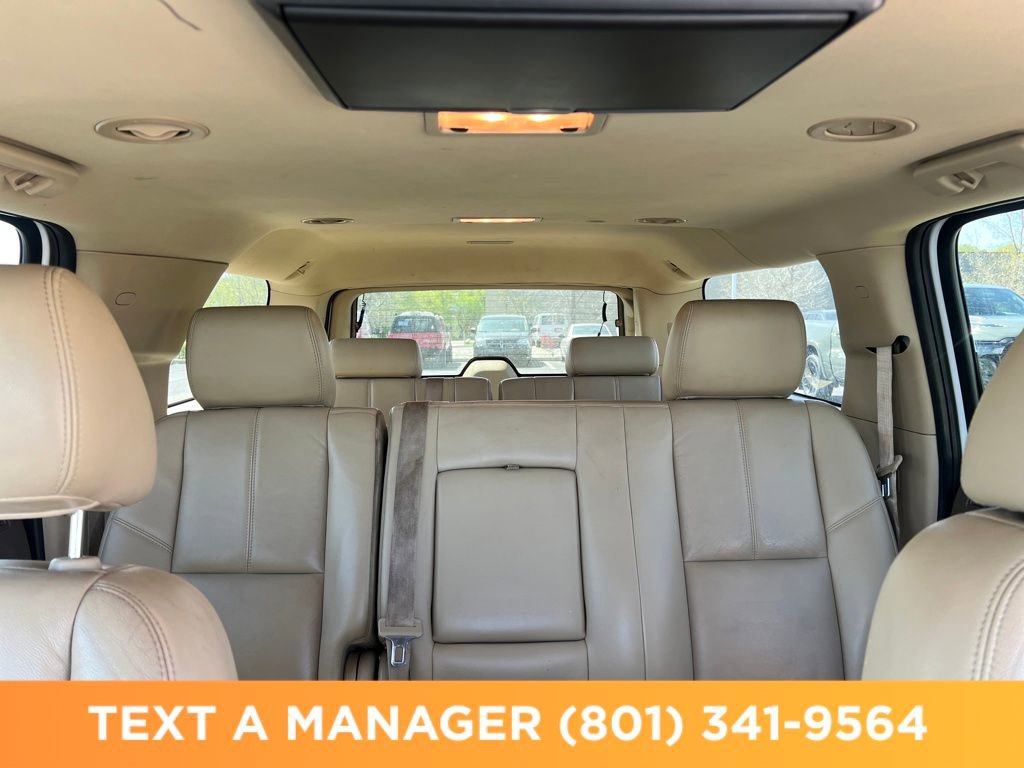 Used 2011 GMC Yukon XL SLT w/ SLT-2 Equipment Package image 12
