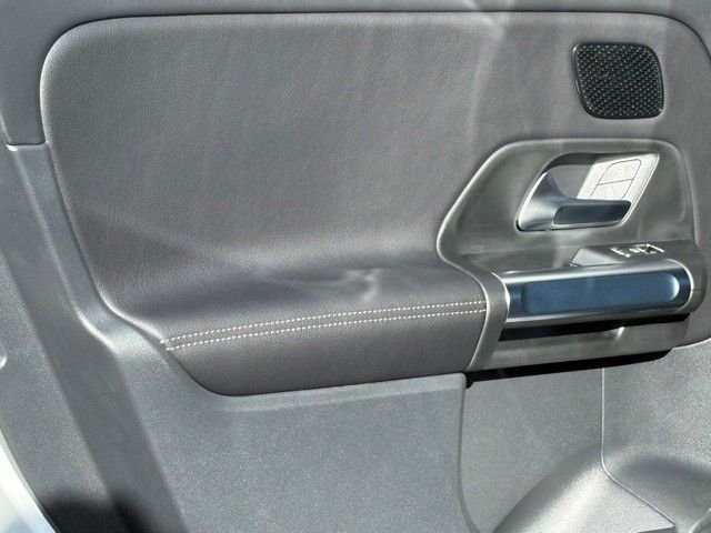 New 2026 Mercedes-Benz GLB 250 4MATIC image 23