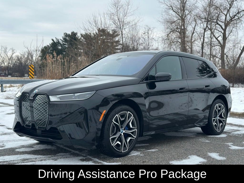 Used 2025 BMW iX xDrive50 image 3