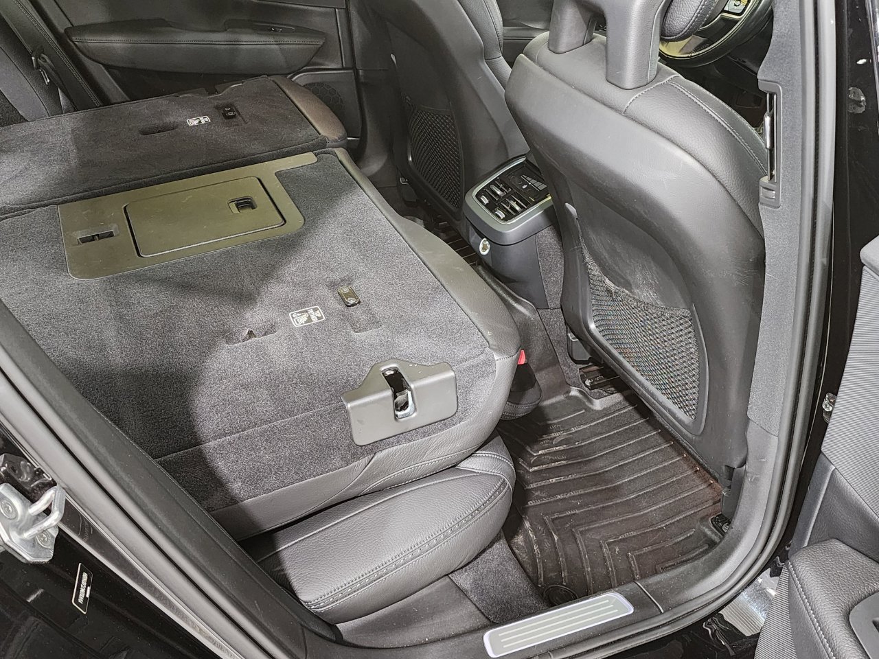 Used 2018 Volvo V90 T5 Cross Country w/ Convenience Package image 39