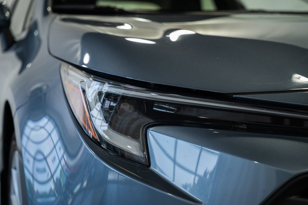 Used 2025 Toyota Corolla LE w/ LE Premium Package FWD image 10