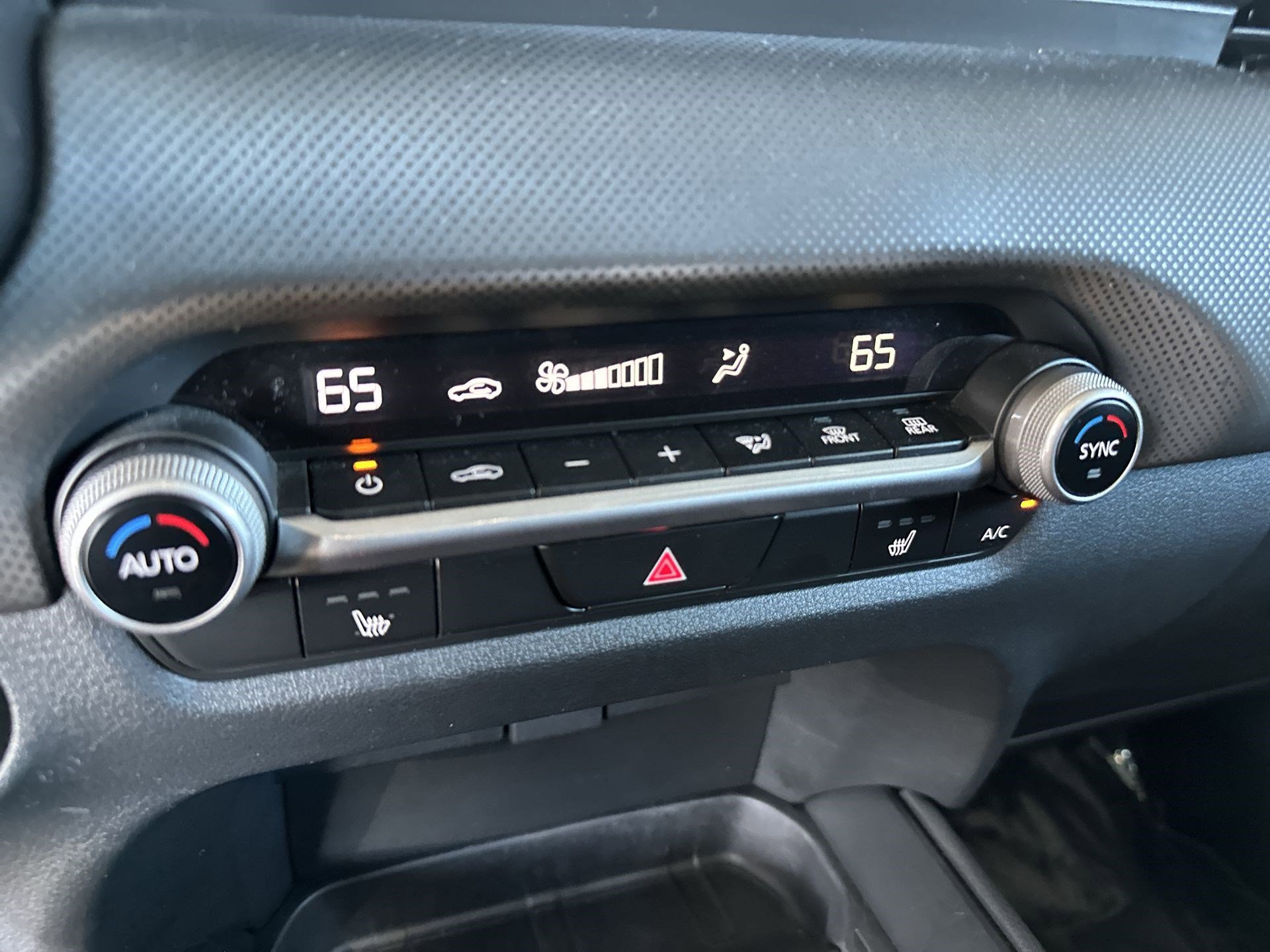 Used 2023 MAZDA CX-50 2.5 S w/ Preferred Plus Pkg image 17