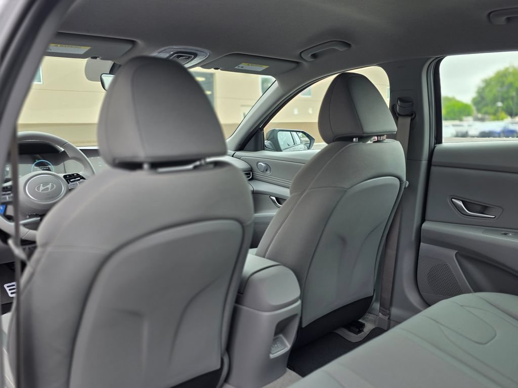 New 2026 Hyundai Elantra Sport FWD image 16