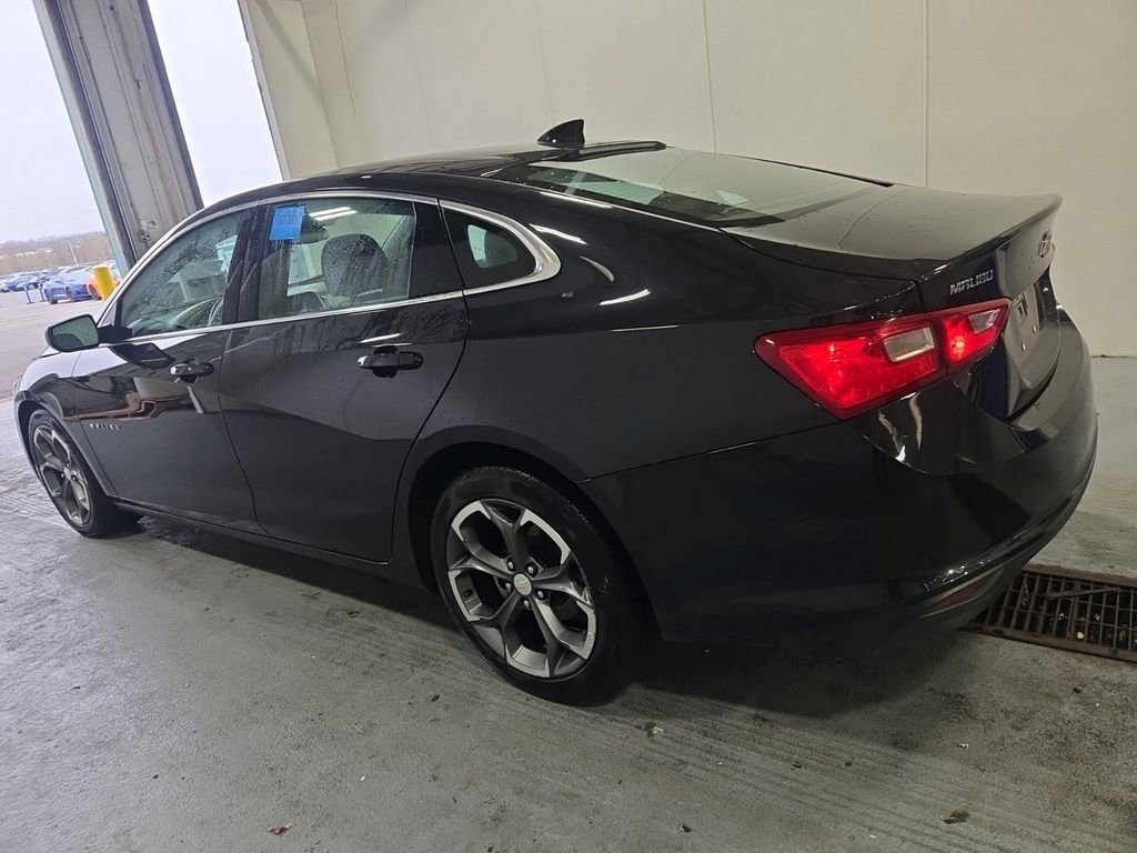 Used 2023 Chevrolet Malibu LT FWD image 4