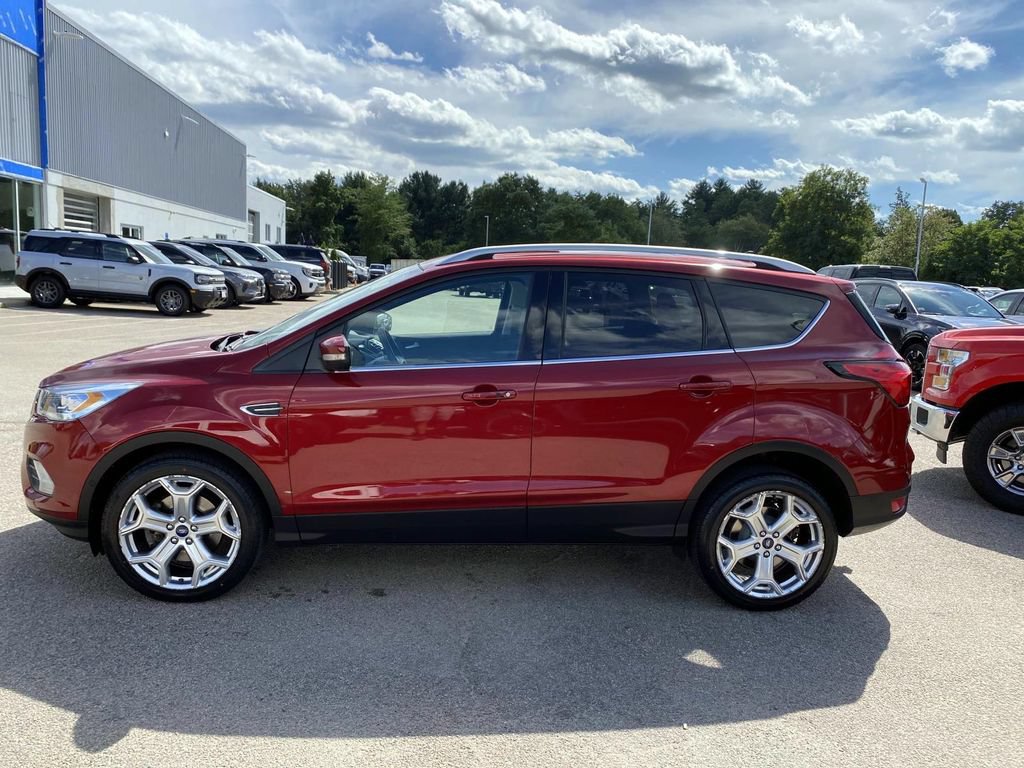Used 2019 Ford Escape Titanium AWD/4WD image 9