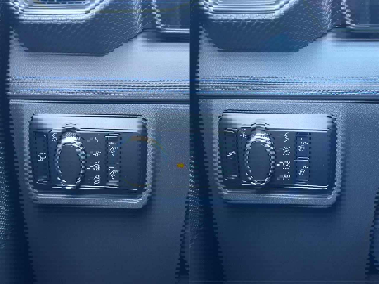 New 2026 Ford Mustang Dark Horse image 13